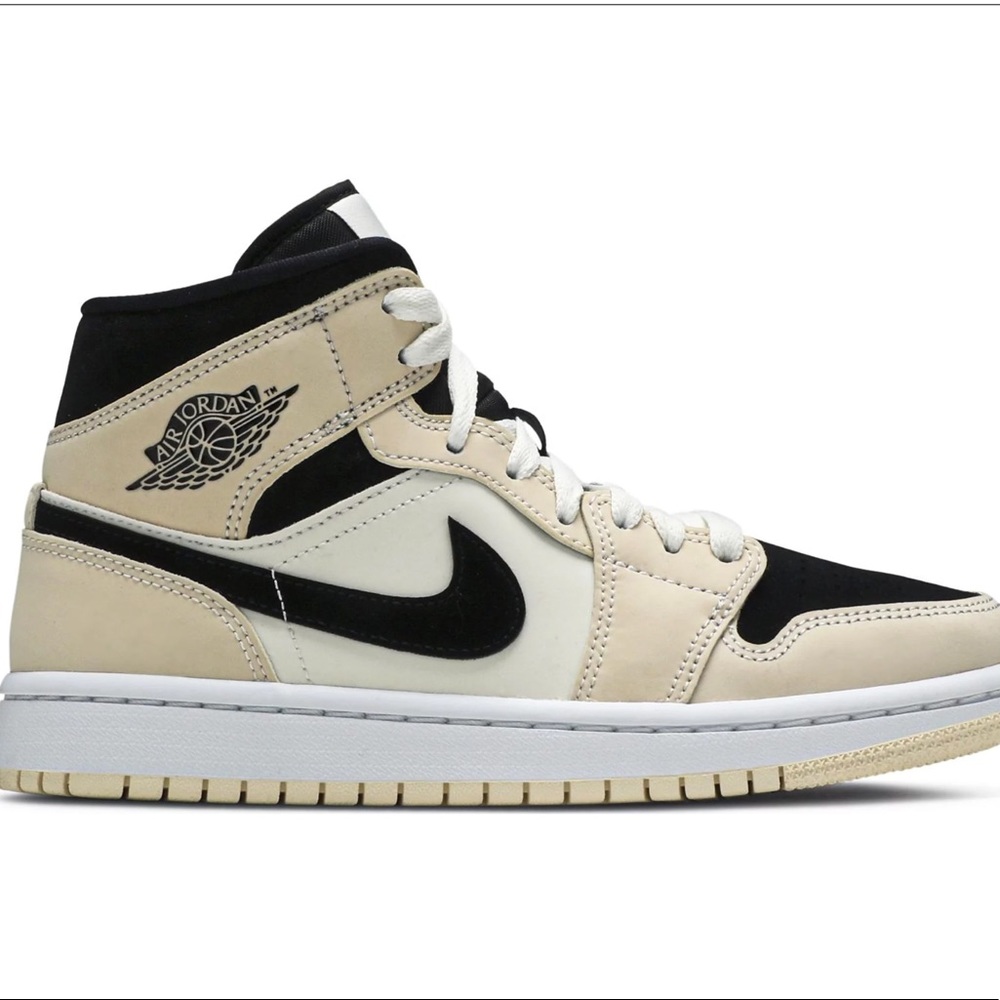 Air Jordan 1 Mid Sneakers BQ6472-800 BRAND NEW WITH BOX SIZE W10